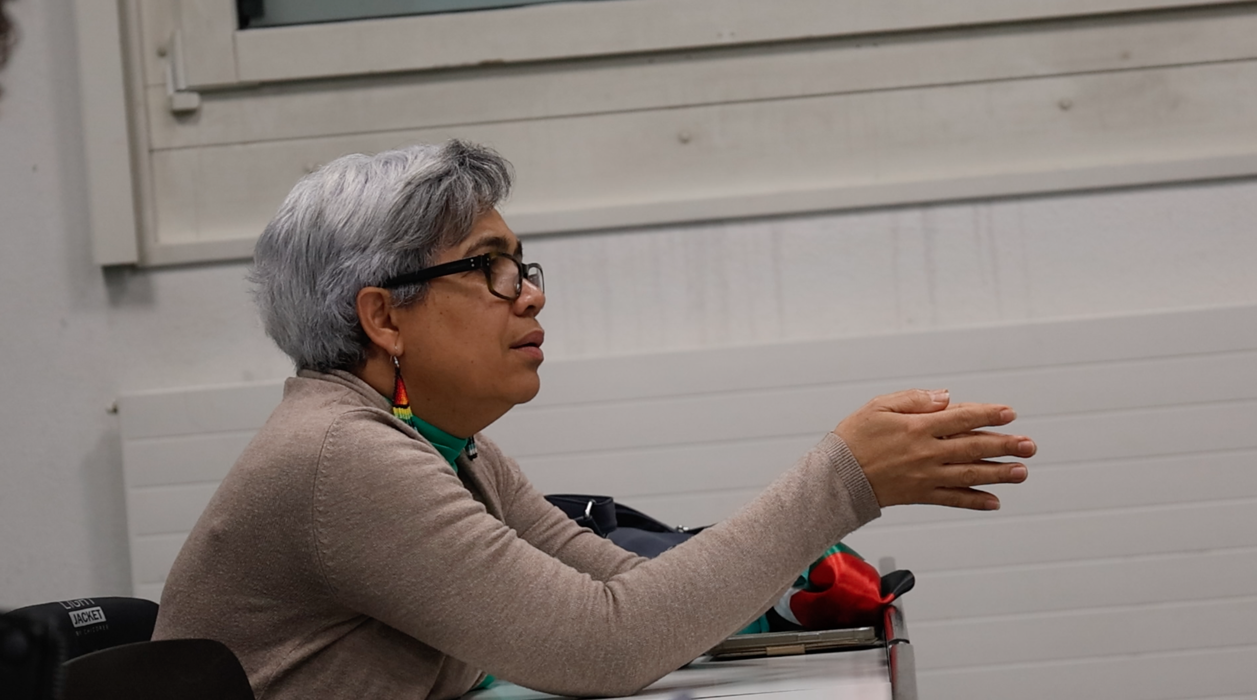 Intervenant ou intervenante pendant une discussion de l’édition 2024